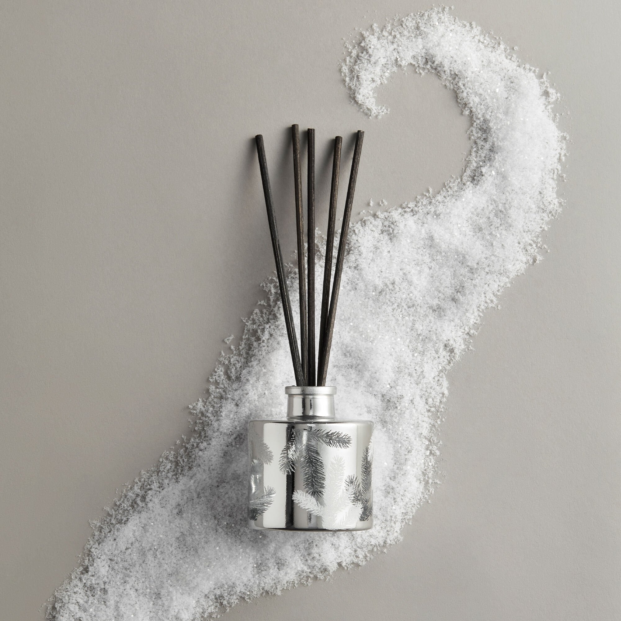 Frasier Fir® Statement Petite Reed Diffuser - Image 2