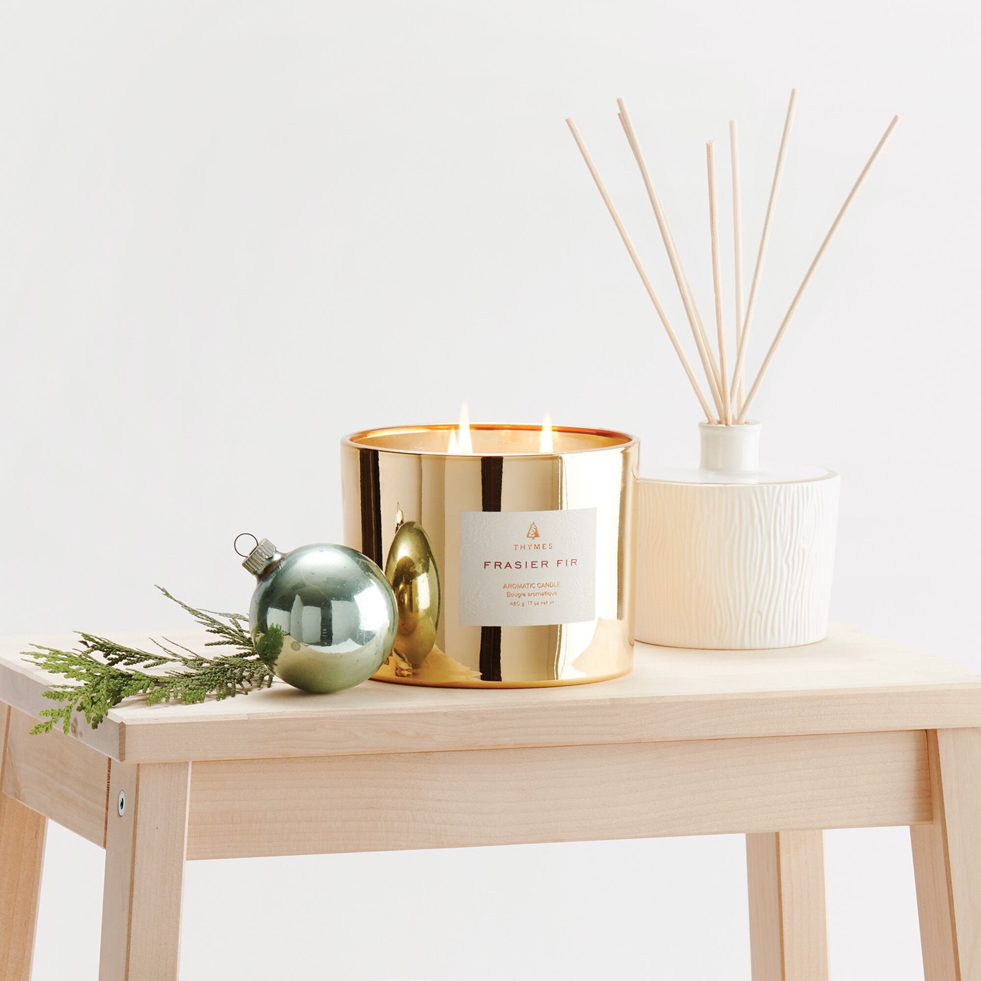 Frasier Fir? Gold 3-Wick Candle - Image 2