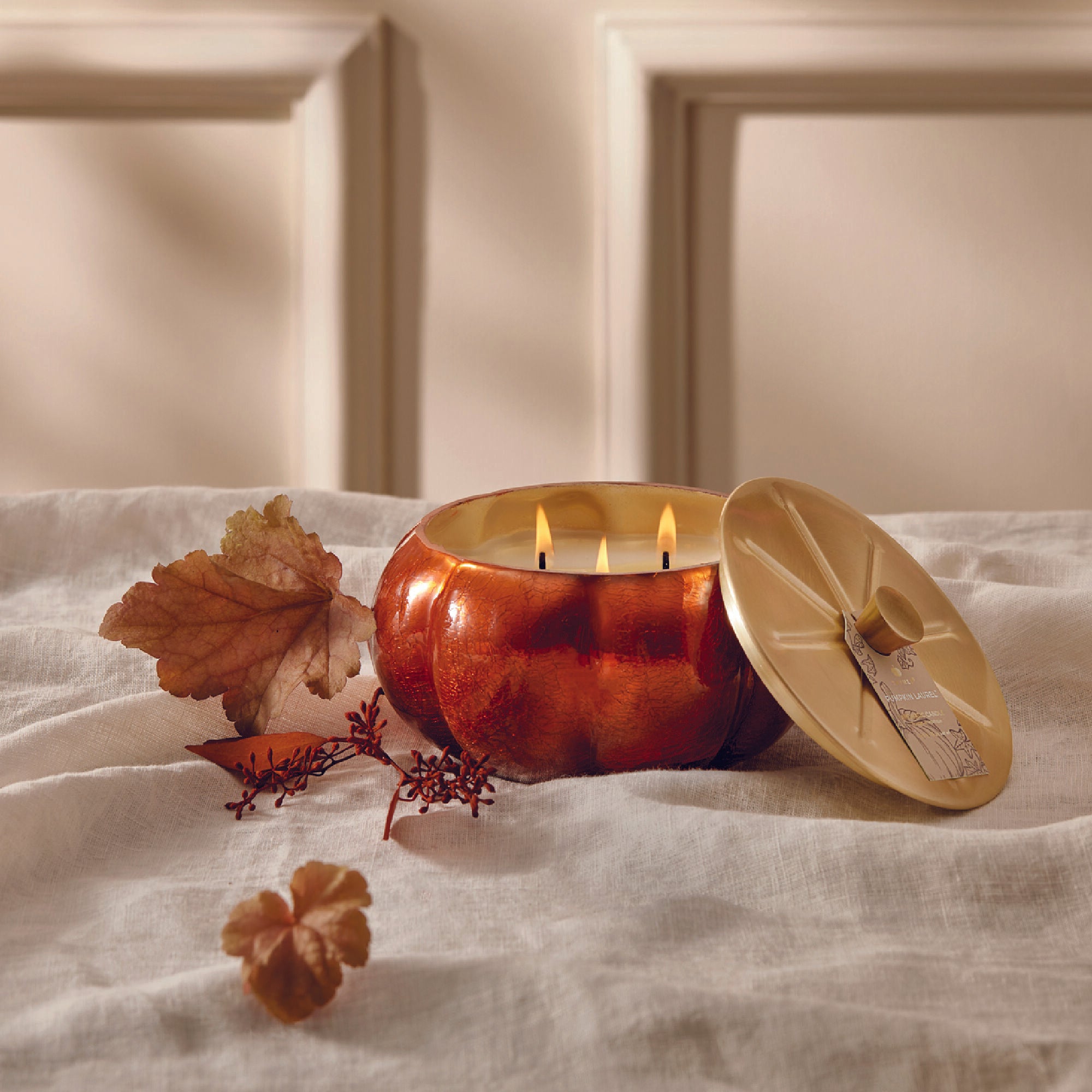 Pumpkin Laurel Statement Large Candle - Image 2