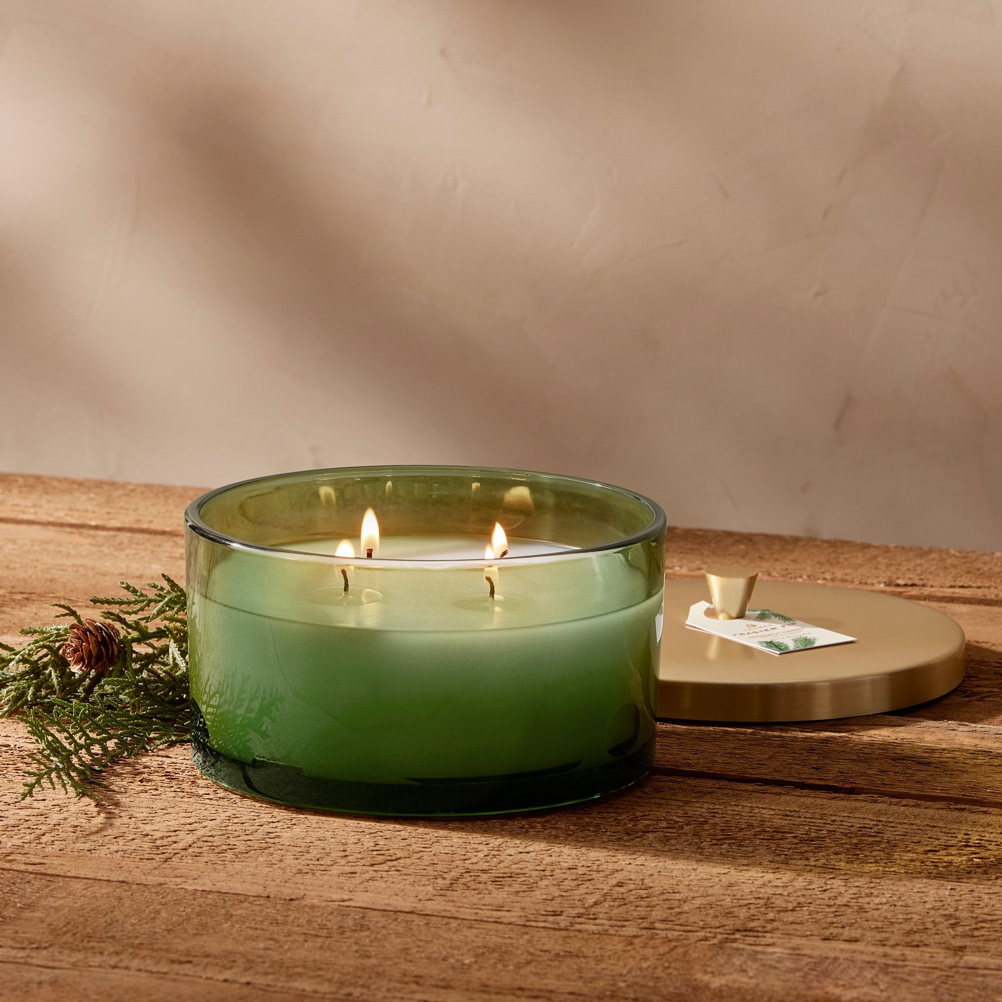 Frasier Fir? Green 4-Wick Candle - Image 3