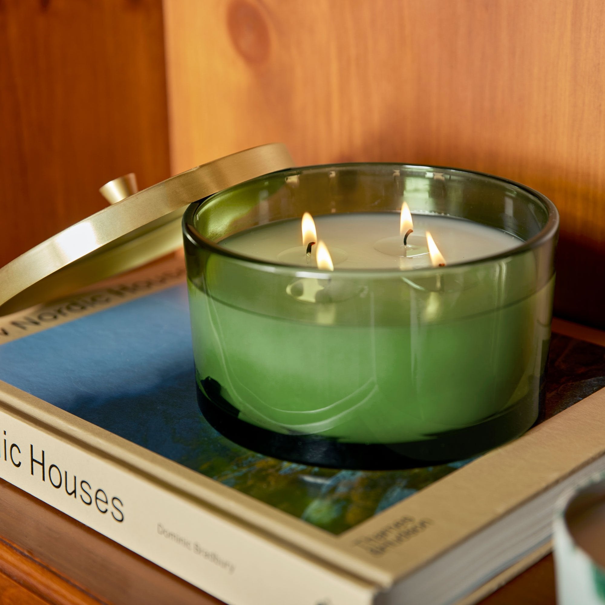 Frasier Fir? Green 4-Wick Candle - Image 4
